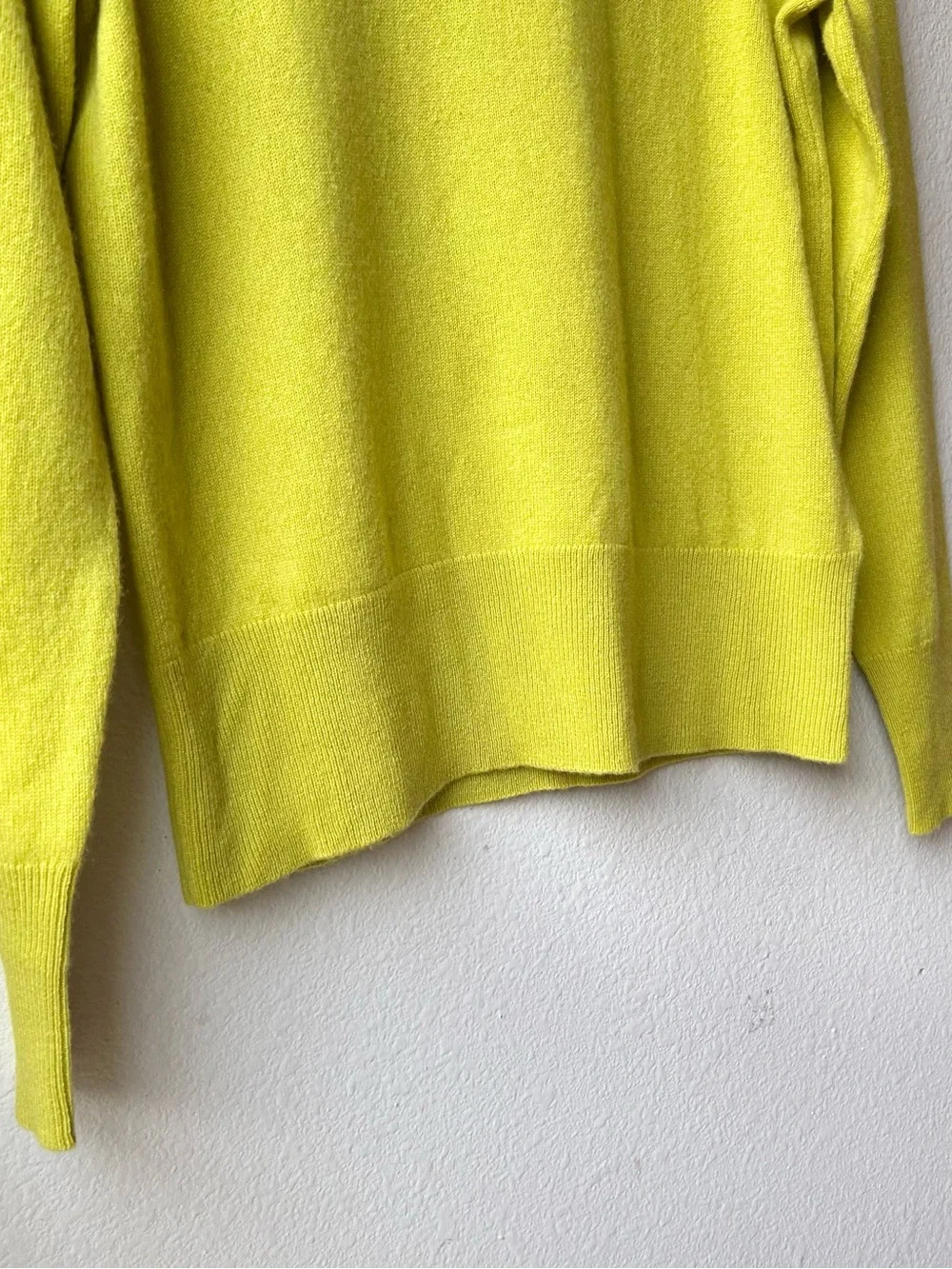NWT J.Crew Cashmere Classic-Fit Crewneck Sweater Green Yellow chartreuse Sz S
